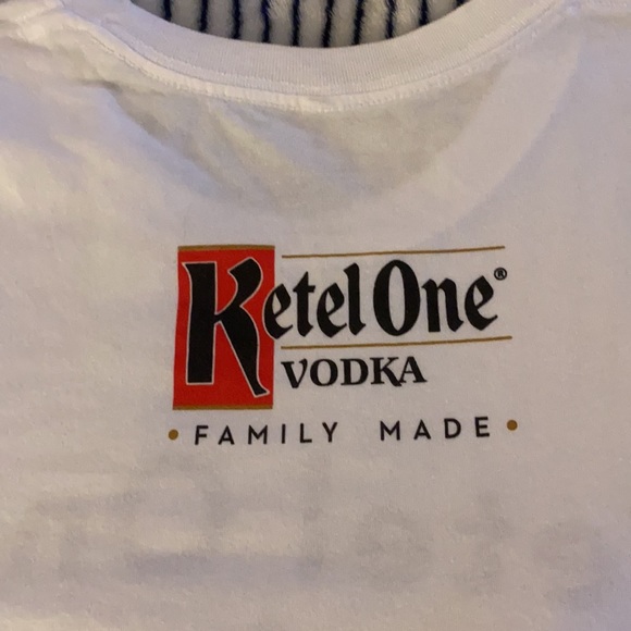 NWOT Ketel One Branded Graphic Tee Size M - Picture 2 of 4